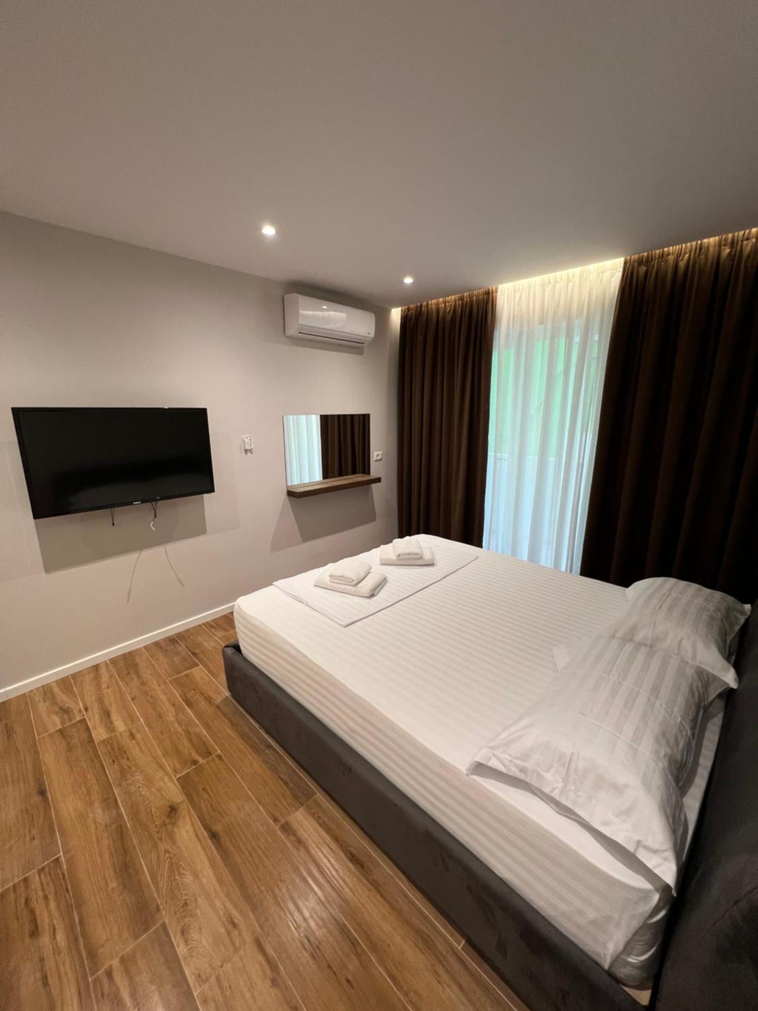 Tirana Central Stay Exterior photo