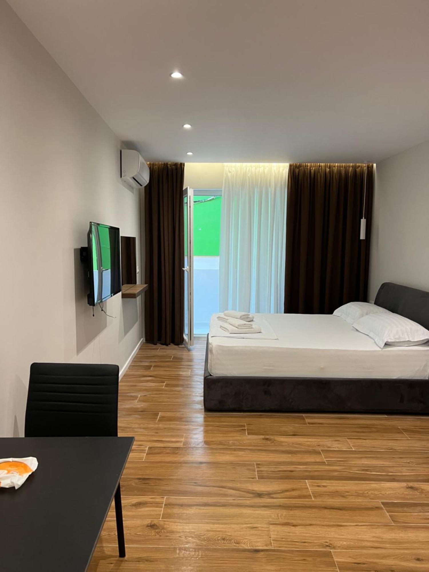 Tirana Central Stay Exterior photo